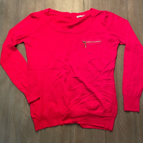 Sweet sweater, size Medium - Picture 1 of 3